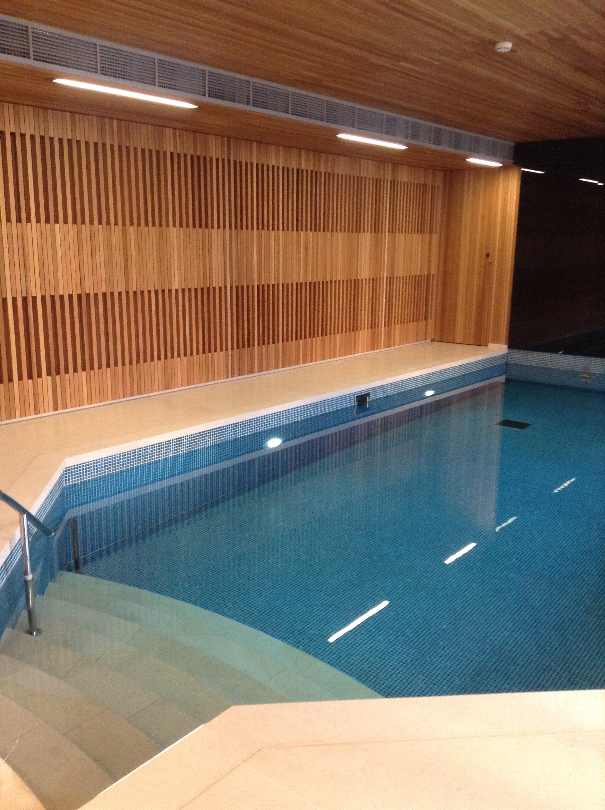 swimming pool tiling